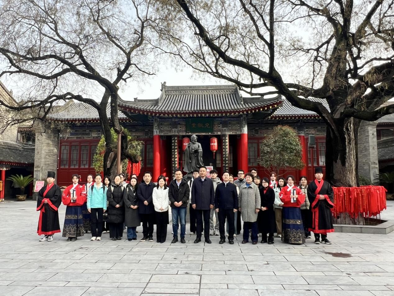 4bd65944c0733201fb395b3bdebf53e7